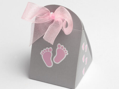 Boite a dragees gris et rose avec petits pieds