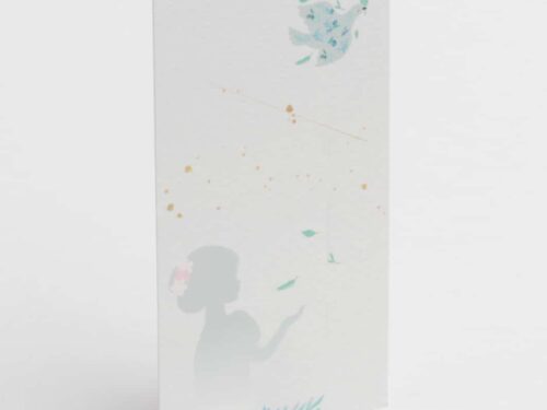 image communion fille avec colombe