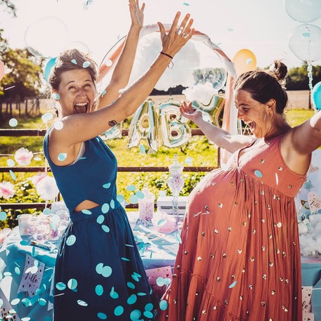 Ballon géant noir "Fille ou Garçon" - Confettis Roses