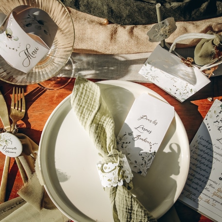 Pochette à mouchoirs