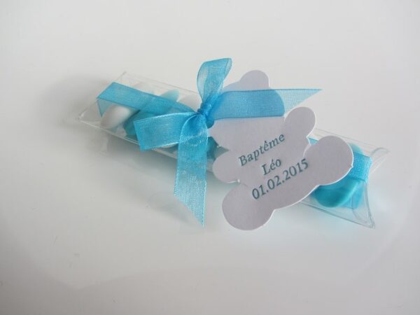 Etui à dragées avec étiquette ourson