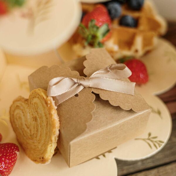 Boite à dragees kraft avec ruban