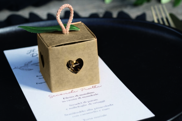 Contenant Dragées Kraft - Cube coeur - Cordelette - Lot de 10