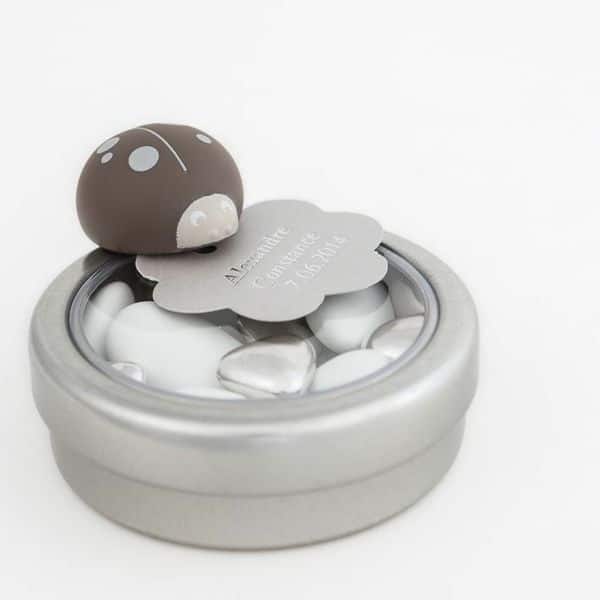 contenant dragées en métal