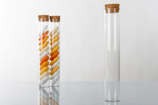 Eprouvette dragees en verre 15 cm