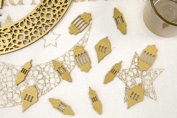 confettis table lanterne or