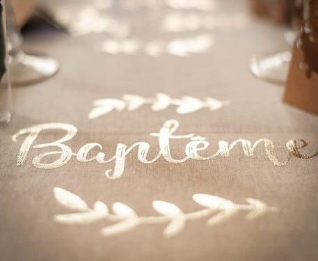 Déco baptême blanc et or