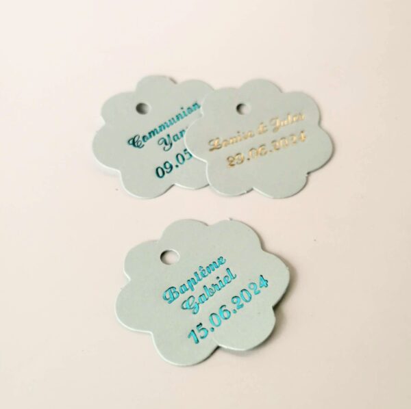 Etiquette dragées fleur bleu ciel