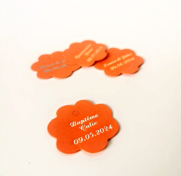 Etiquette dragées orange fleur