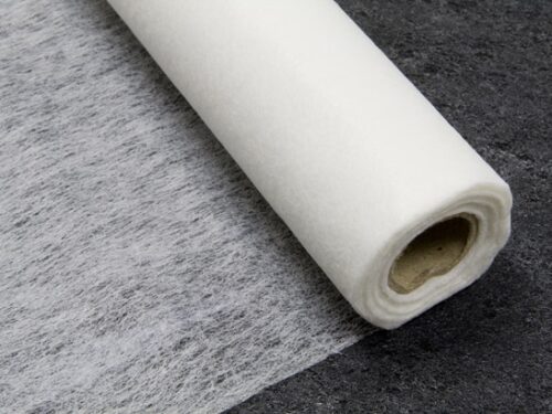 chemin de table blanc intisse