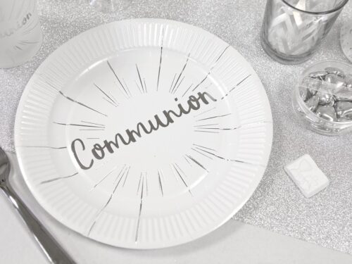 Assiette blanc et argent deco communion