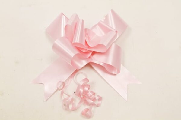 Noeud decoration voiture rose