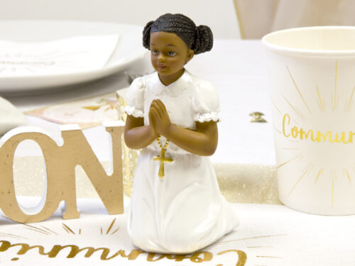 sujet communion fille agenouillé GM