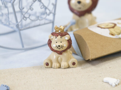 sujet lion avec couronne ivoire et bordeaux