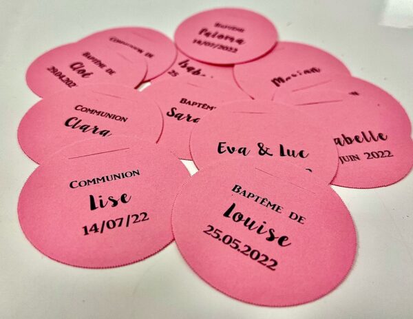 Etiquette à dragées ronde rose