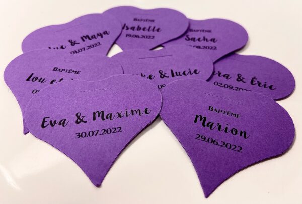 Etiquette à dragées cœur violet