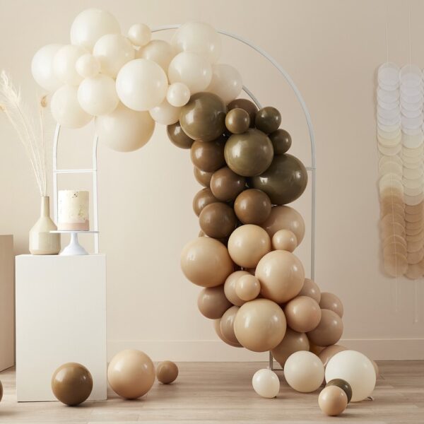 arche de ballons marron noisette ivoire