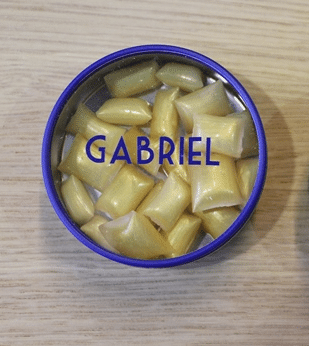 Boite à dragées métal ronde - Bleu roi -Avec fenêtre