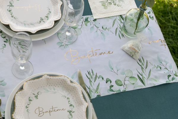 chemin de table Baptême theme vegetal