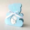 ourson bleu ciel contenant a dragees