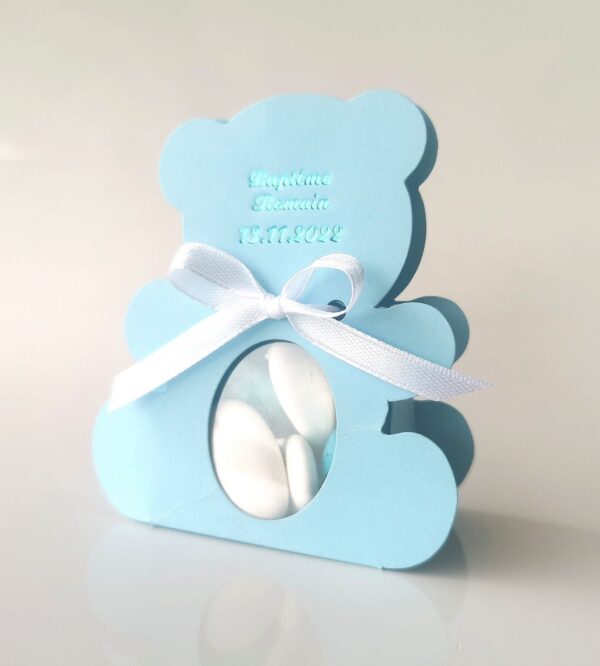 ourson bleu ciel contenant a dragees