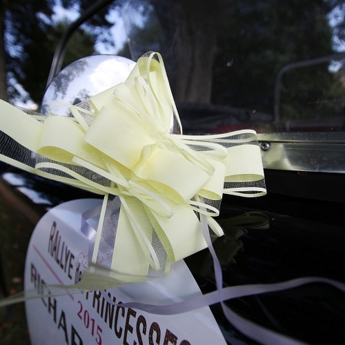 deco voiture mariage jaune