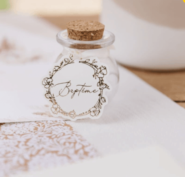 etiquette baptême pour contenant dragées baptême