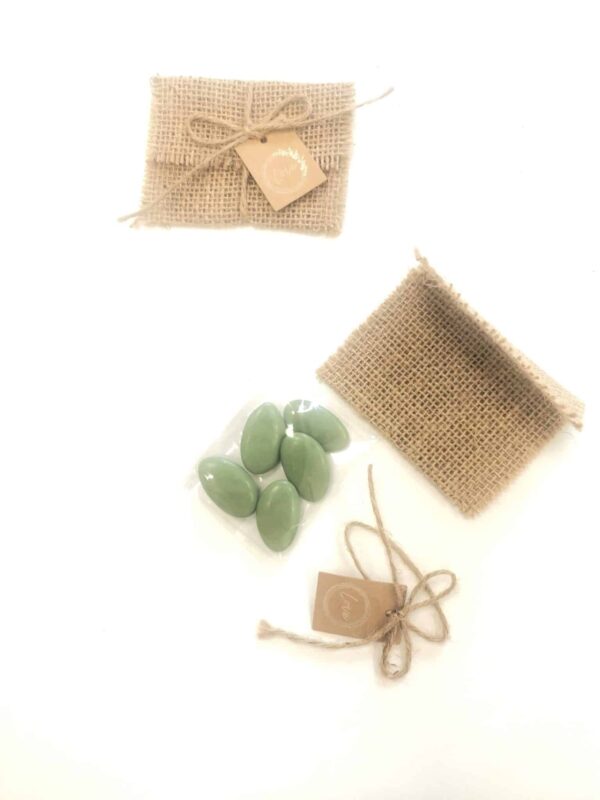 Sac à dragées jute et étiquette "Love" - Lot de 4