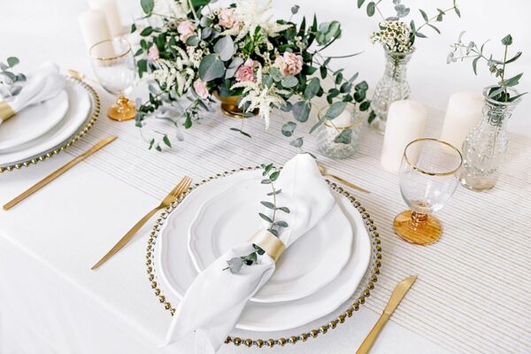 Chemin de table- Organza rayé or