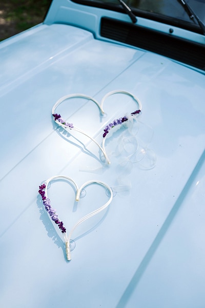 Decoration voiture violet