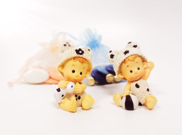 sujet bebe avec bonnet