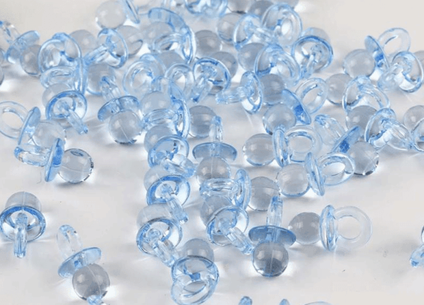 tetine bleu deco baptme pendentif